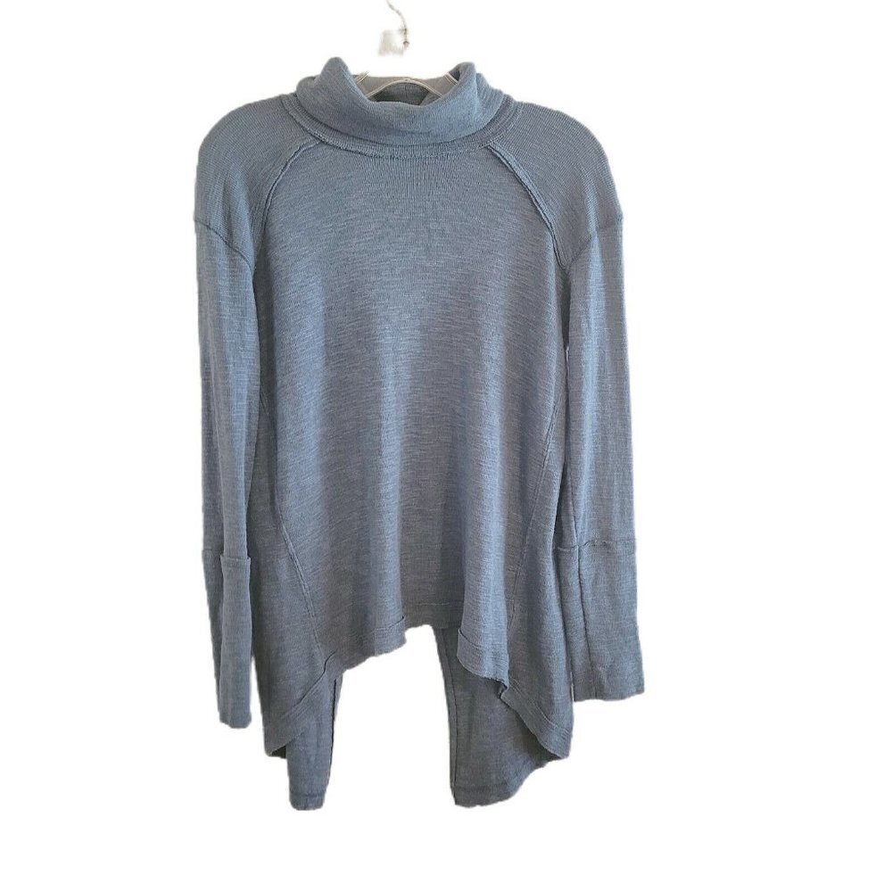 We The Free Blue Split-Back Turtleneck Tunic Sweater Size Small A8